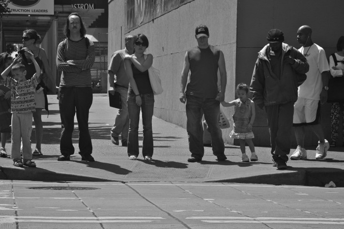 http://eliacin.com/2010/12/crossing-the-street-seattle/